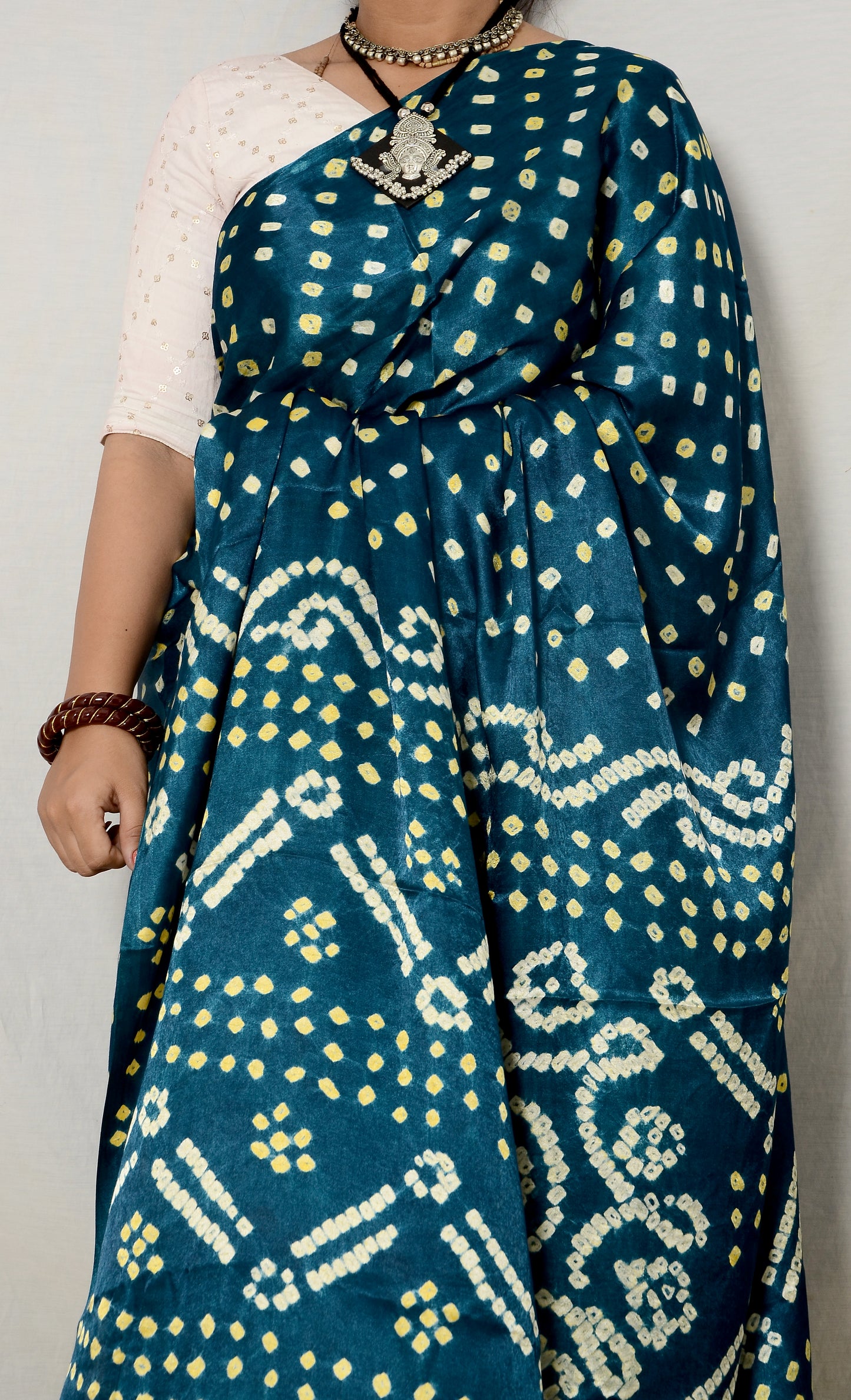 Neel Kamal – Indigo Modal Silk Bandhani Saree with Japan Zari