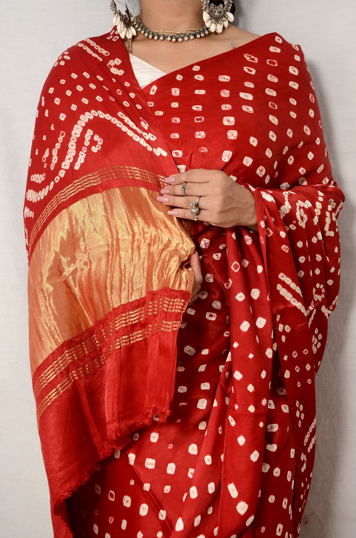 Sindoori Saaj – Red Modal Silk Bandhani Saree with Japan Zari