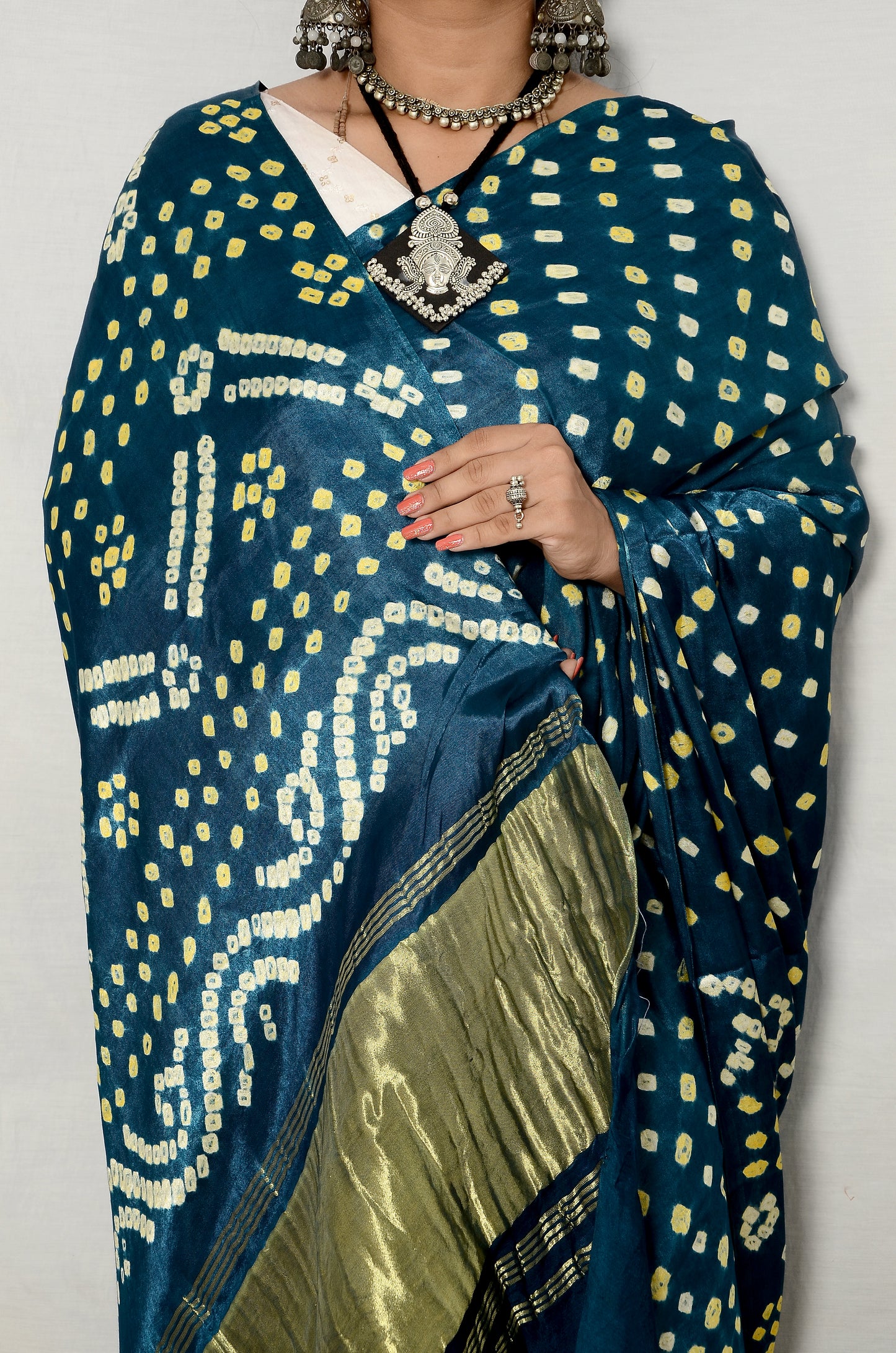 Neel Kamal – Indigo Modal Silk Bandhani Saree with Japan Zari