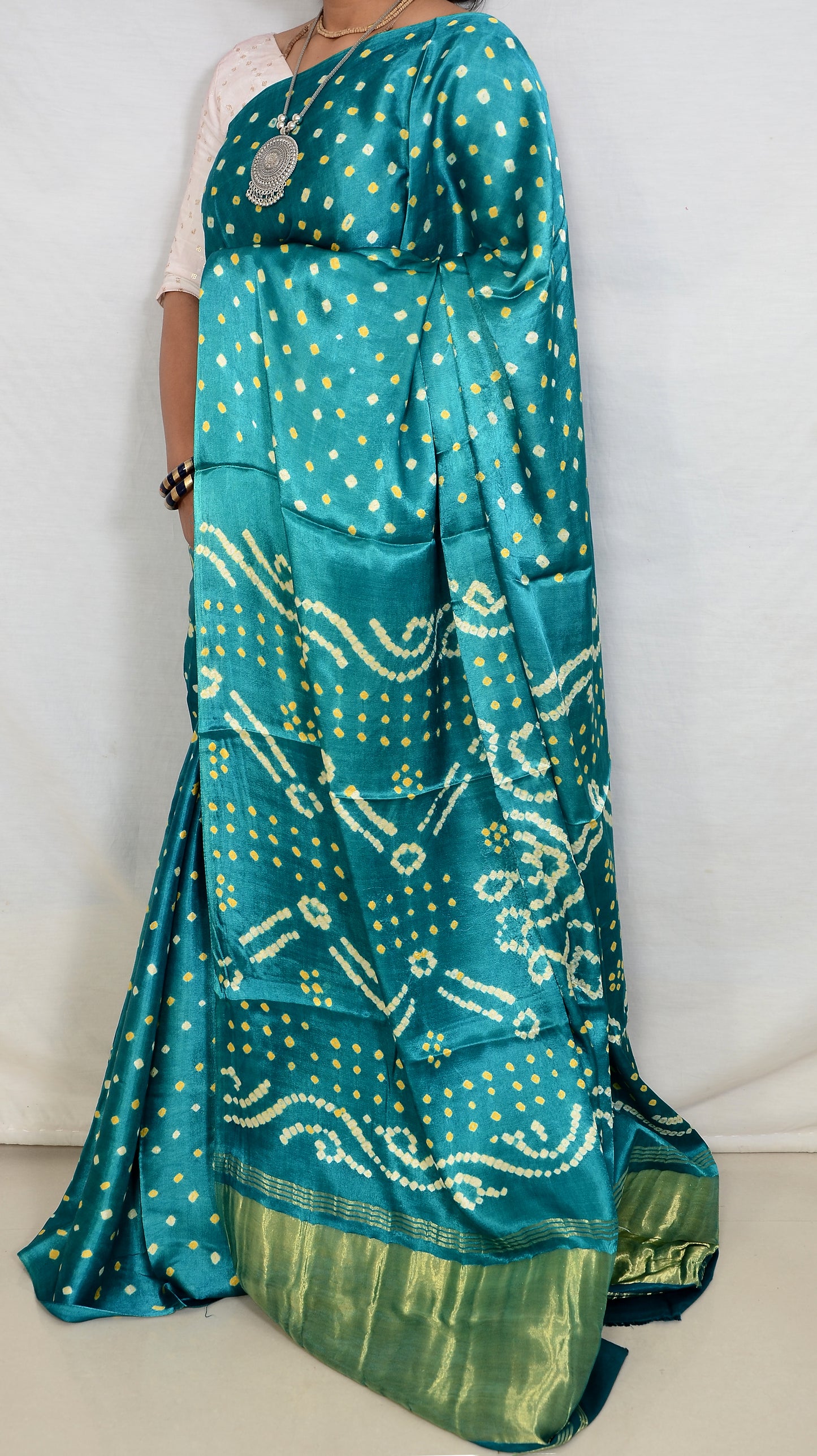 Rama Roop – Rama Green Modal Silk Bandhani Saree with Japan Zari