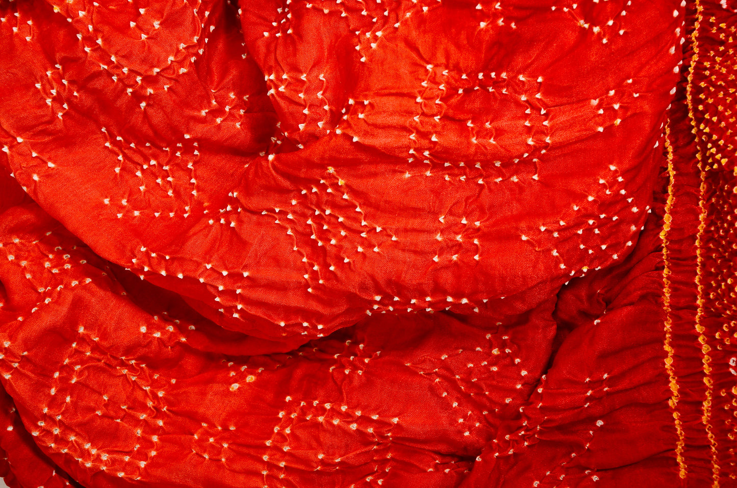 Handcrafted Pure Gajji Silk Bandhani Dupatta – Red & Orange Rai Bandhe