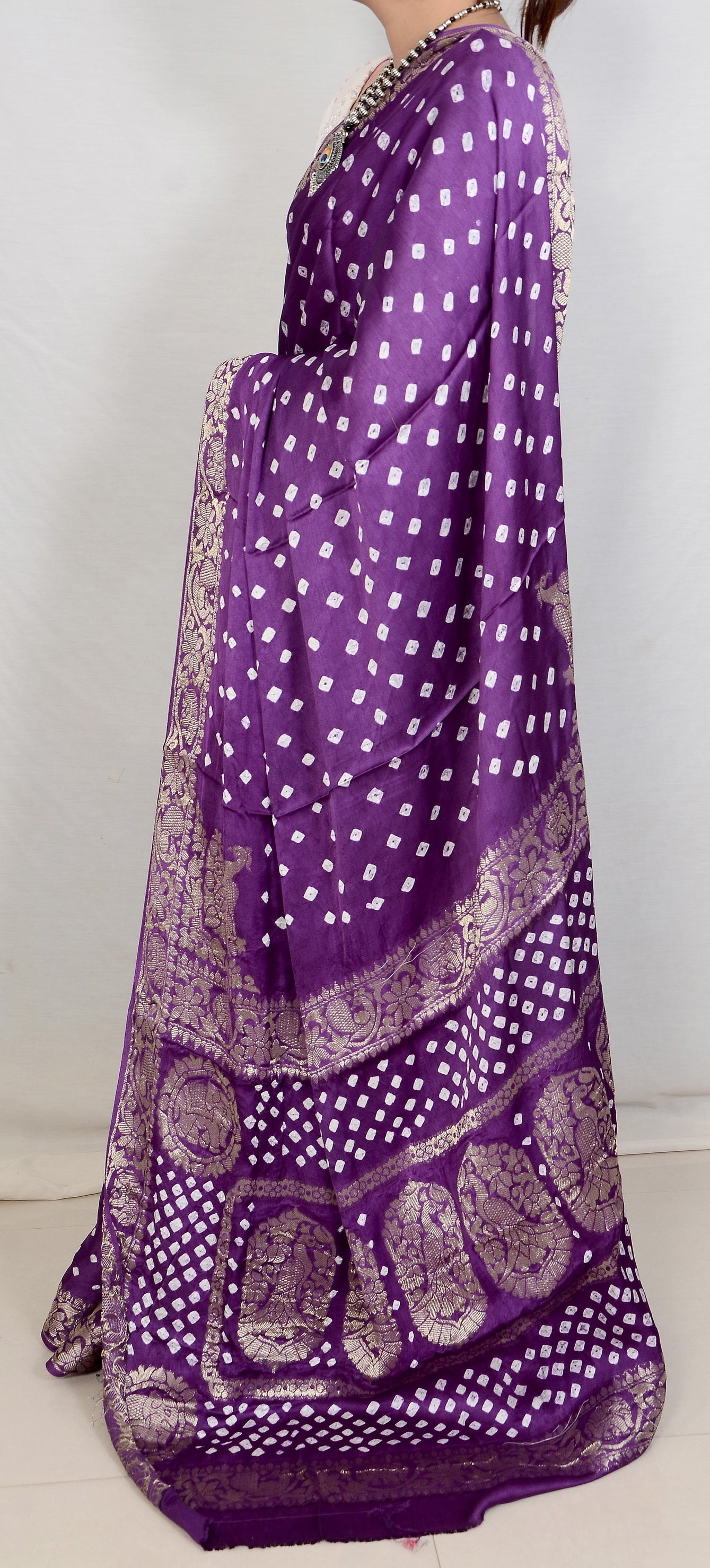 "Purple Viscose Bandhani Saree with Nakshi Pallu & Fancy Border – Royal Elegance"