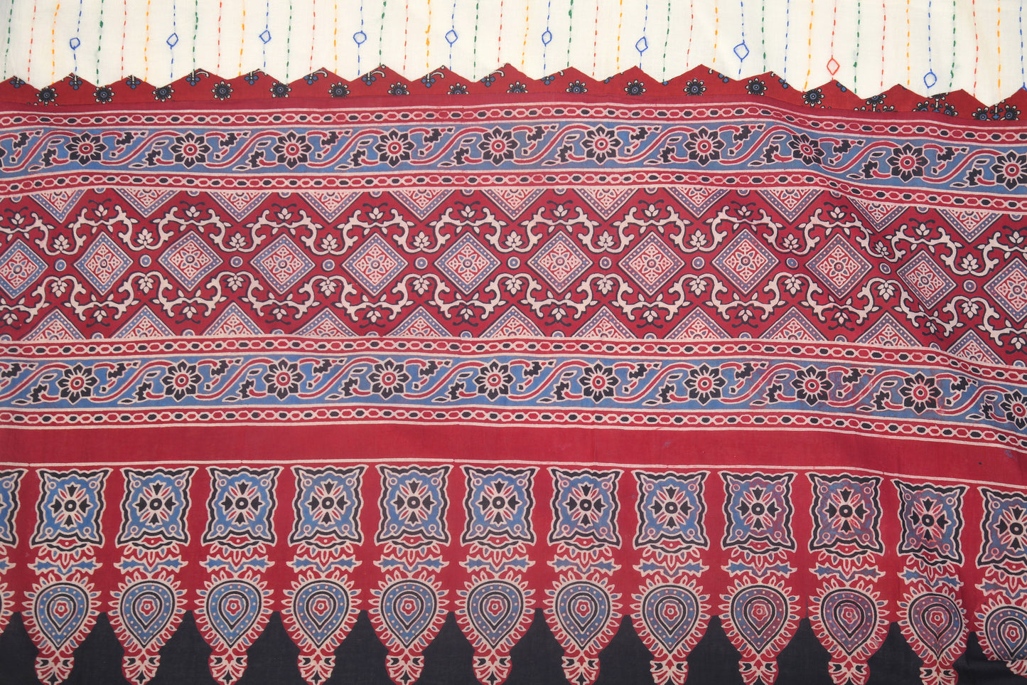 Regal wrap Ajarakh white and maroon cotton dupatta