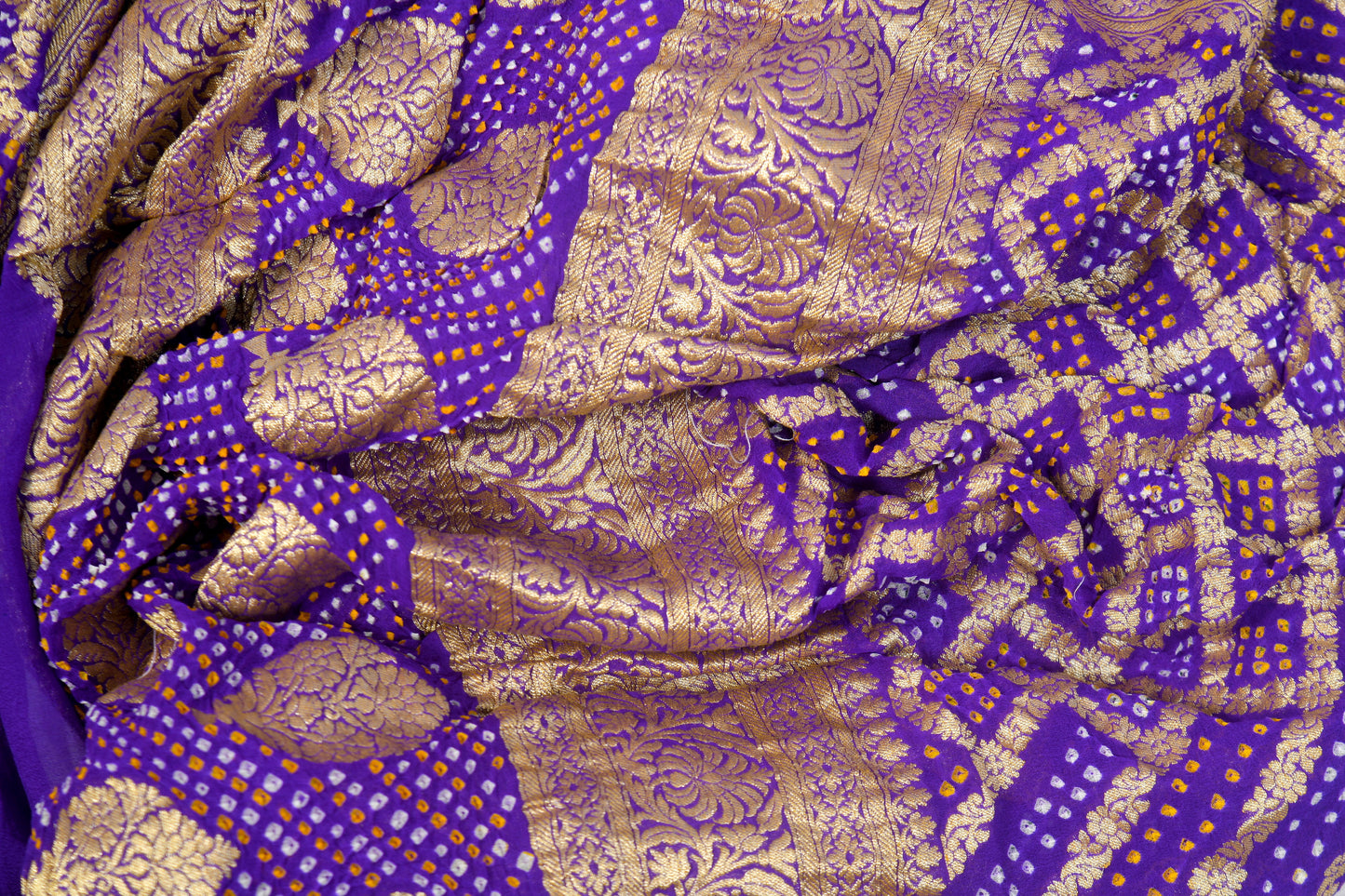 Aabha – Purple Khaddi Georgette Bandhani Dupatta with Tested Zari