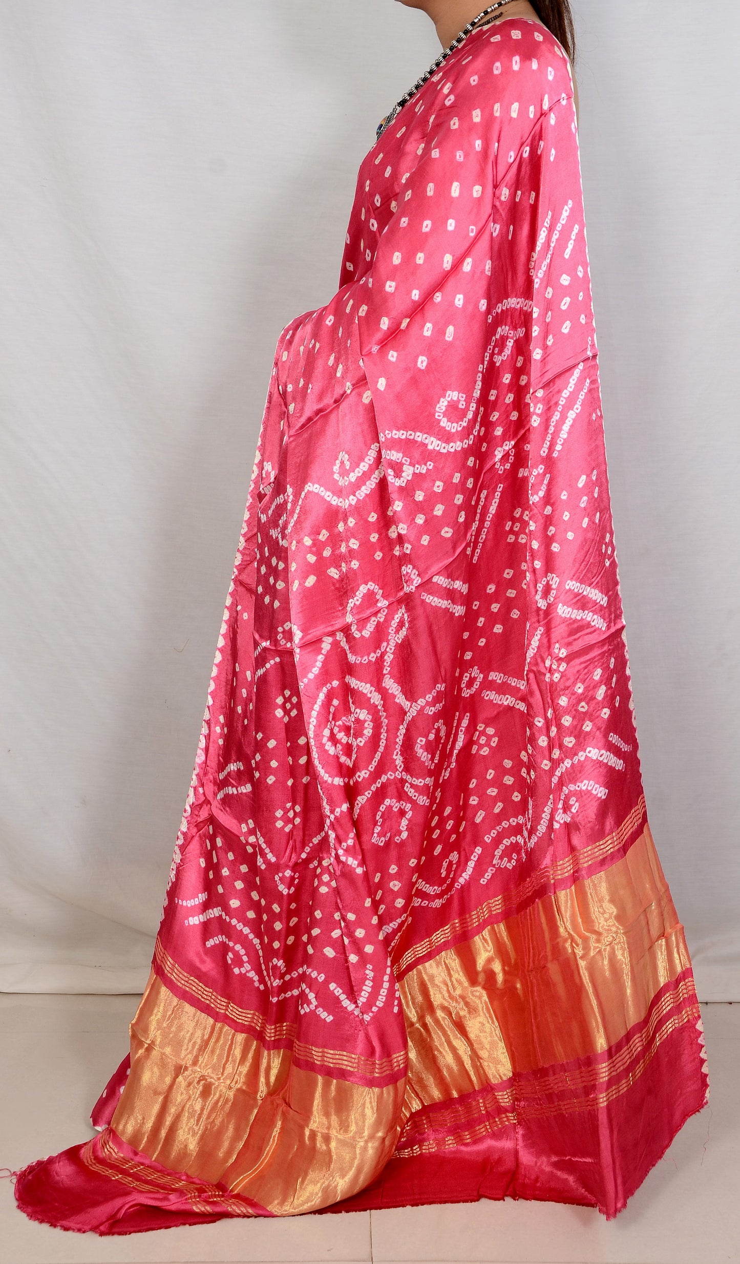 Pink dani saree with edges