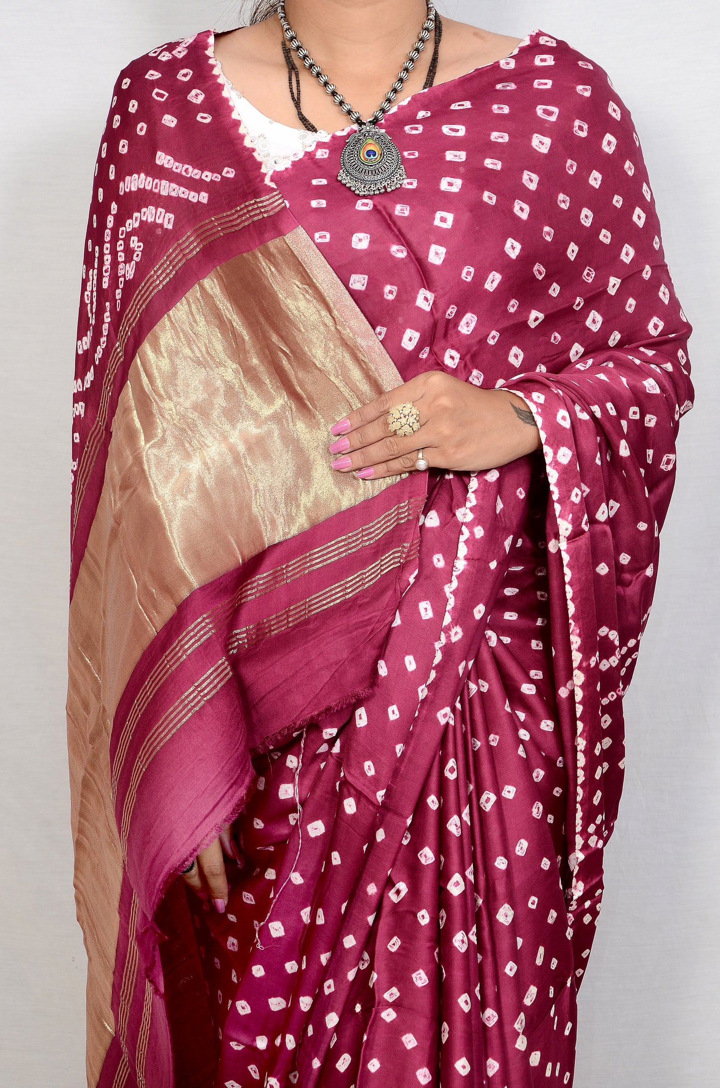 Magenta dani saree with edges
