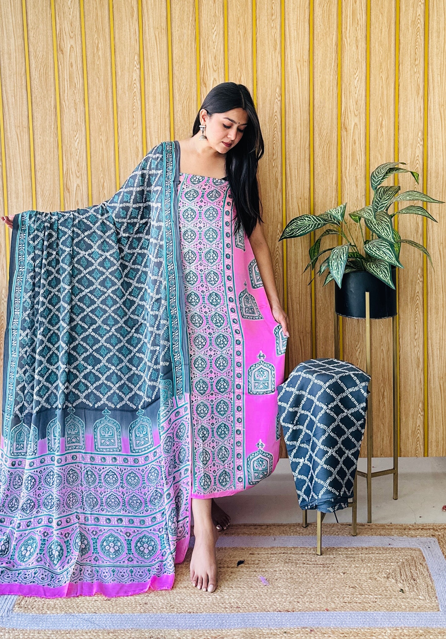 oattern breeze light pink and grey dress material