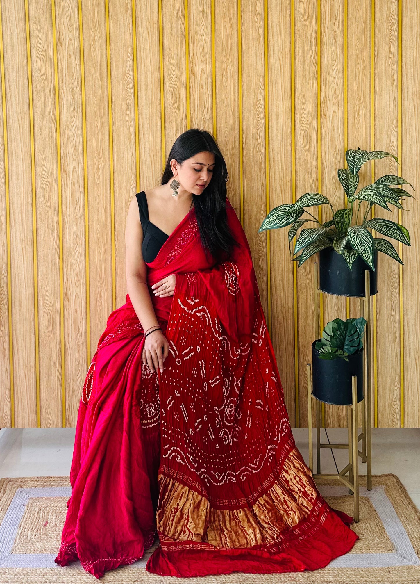 kasumbo red and hot pink bandhani saree