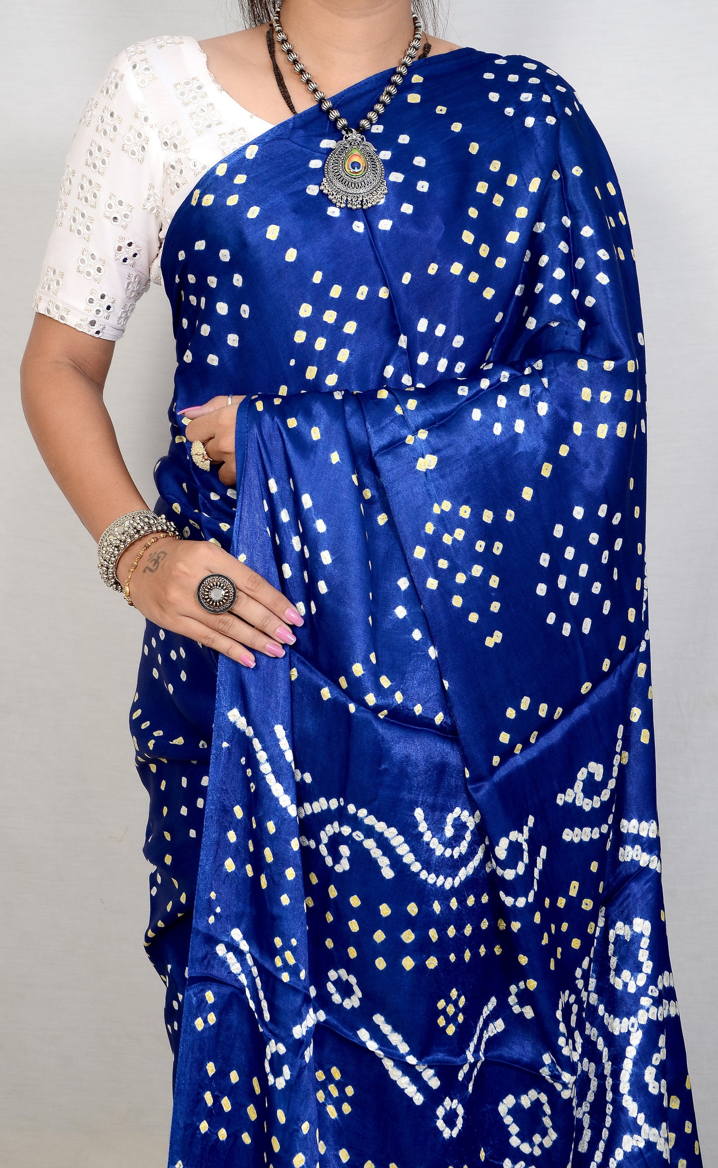 "Blue Circle Design Modal Silk Bandhani Saree with Edging – Handcrafted Elegance"