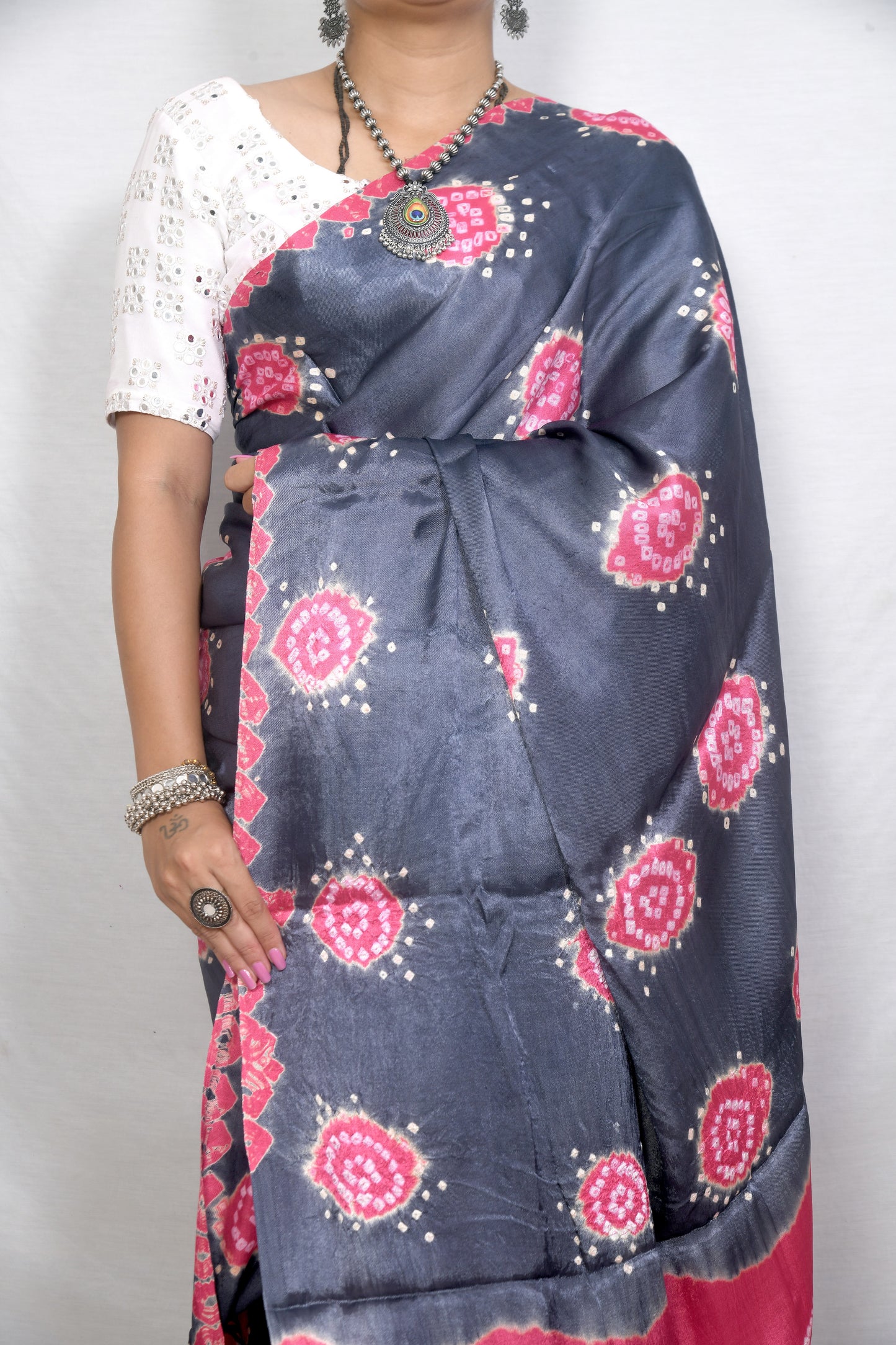 "Premium Modal Silk Gulti Bandhani Saree – Vibrant & Timeless"