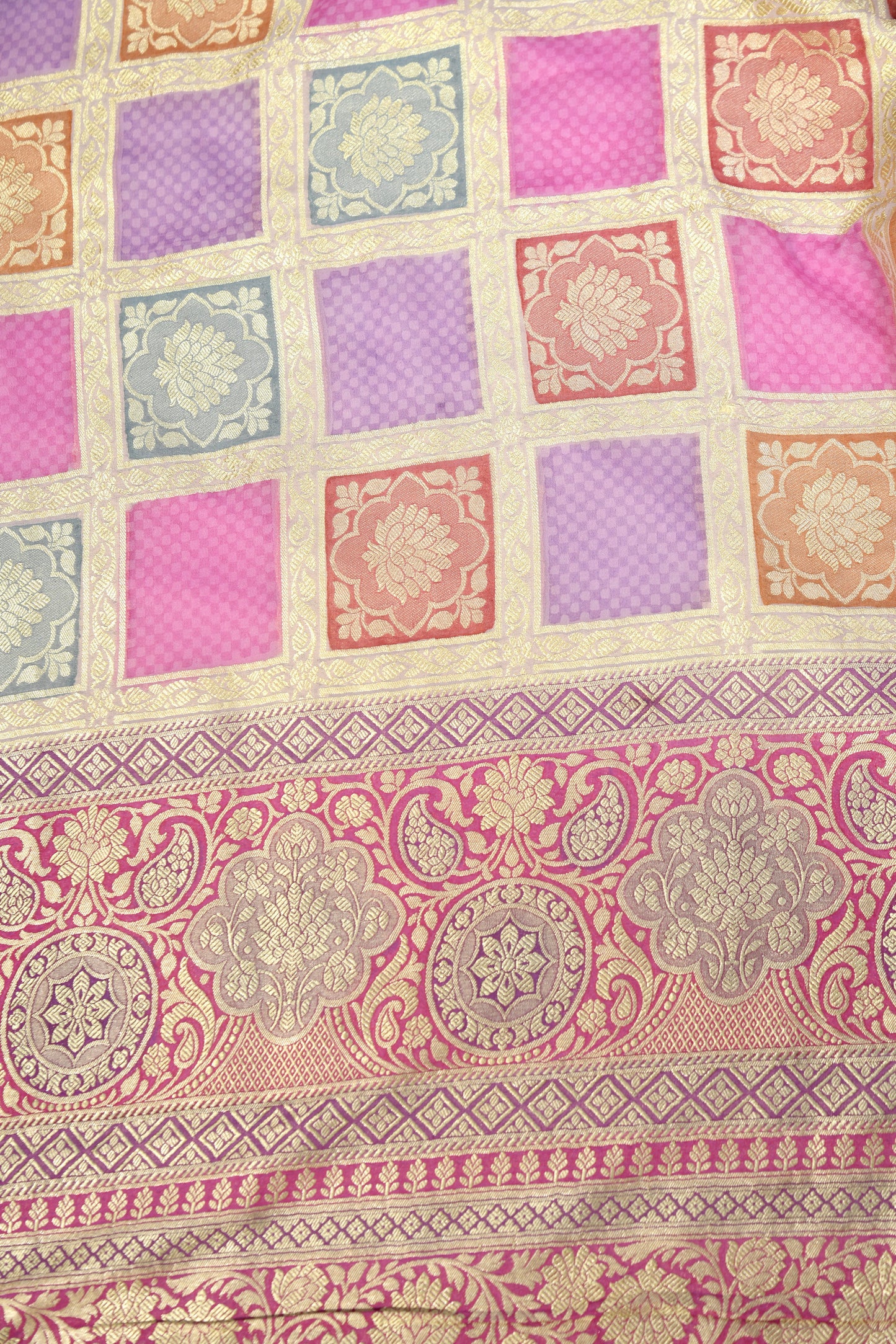 Jhalar – Khaddi Georgette Dupatta with Water Zari in Checks Design