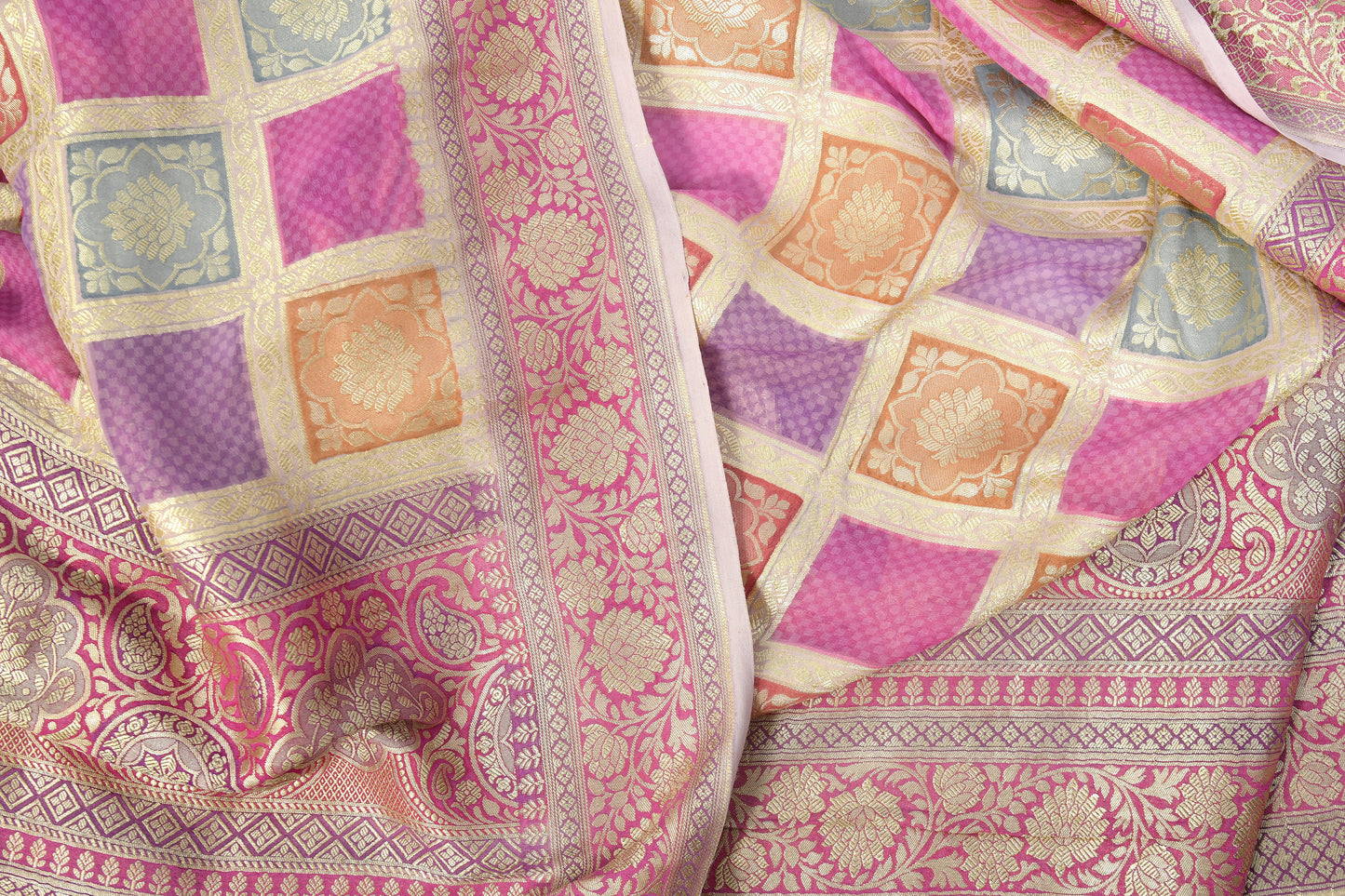 Jhalar – Khaddi Georgette Dupatta with Water Zari in Checks Design