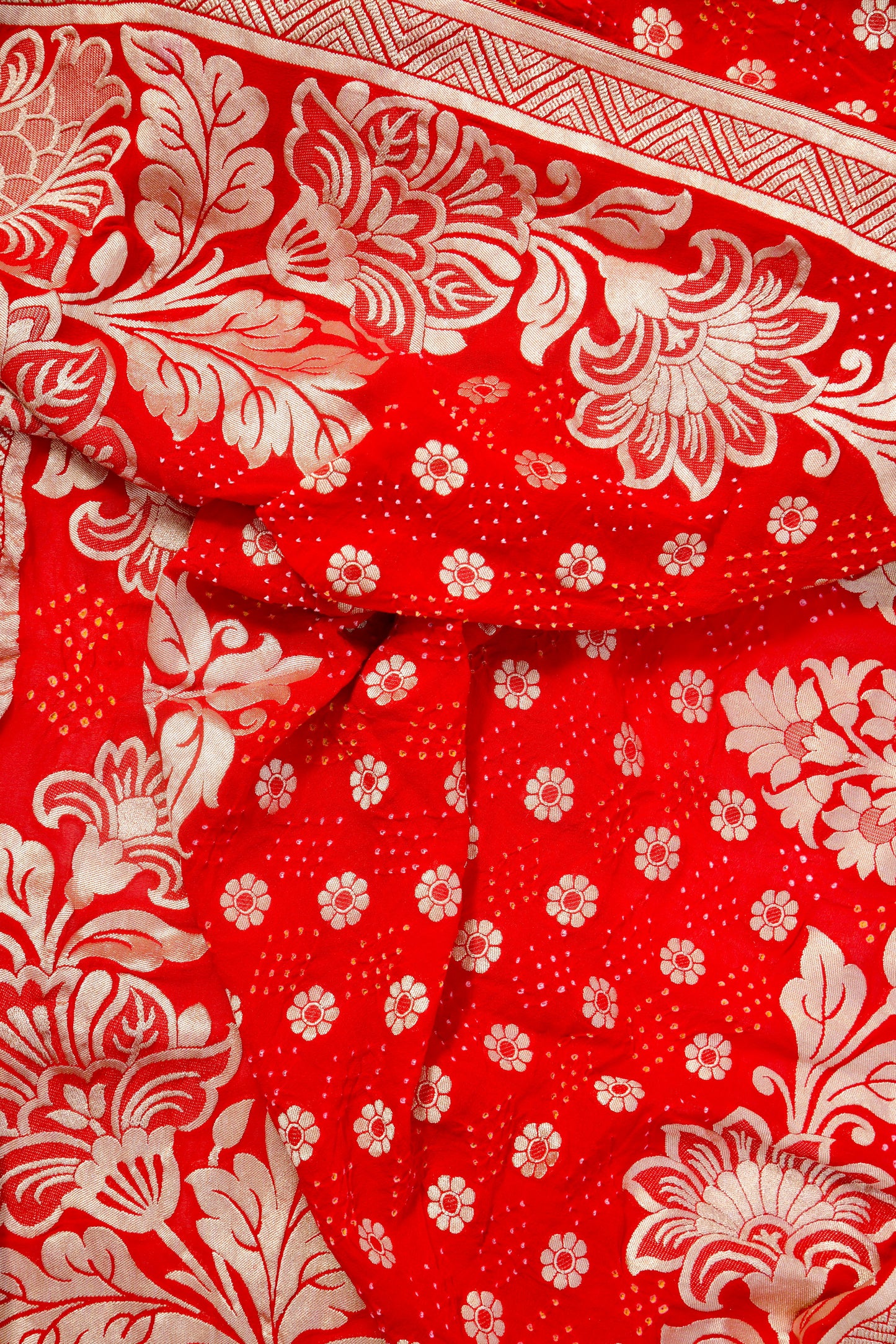 “Rakt – The Royal Red Khaddi Georgette Handloom Bandhani Dupatta”
