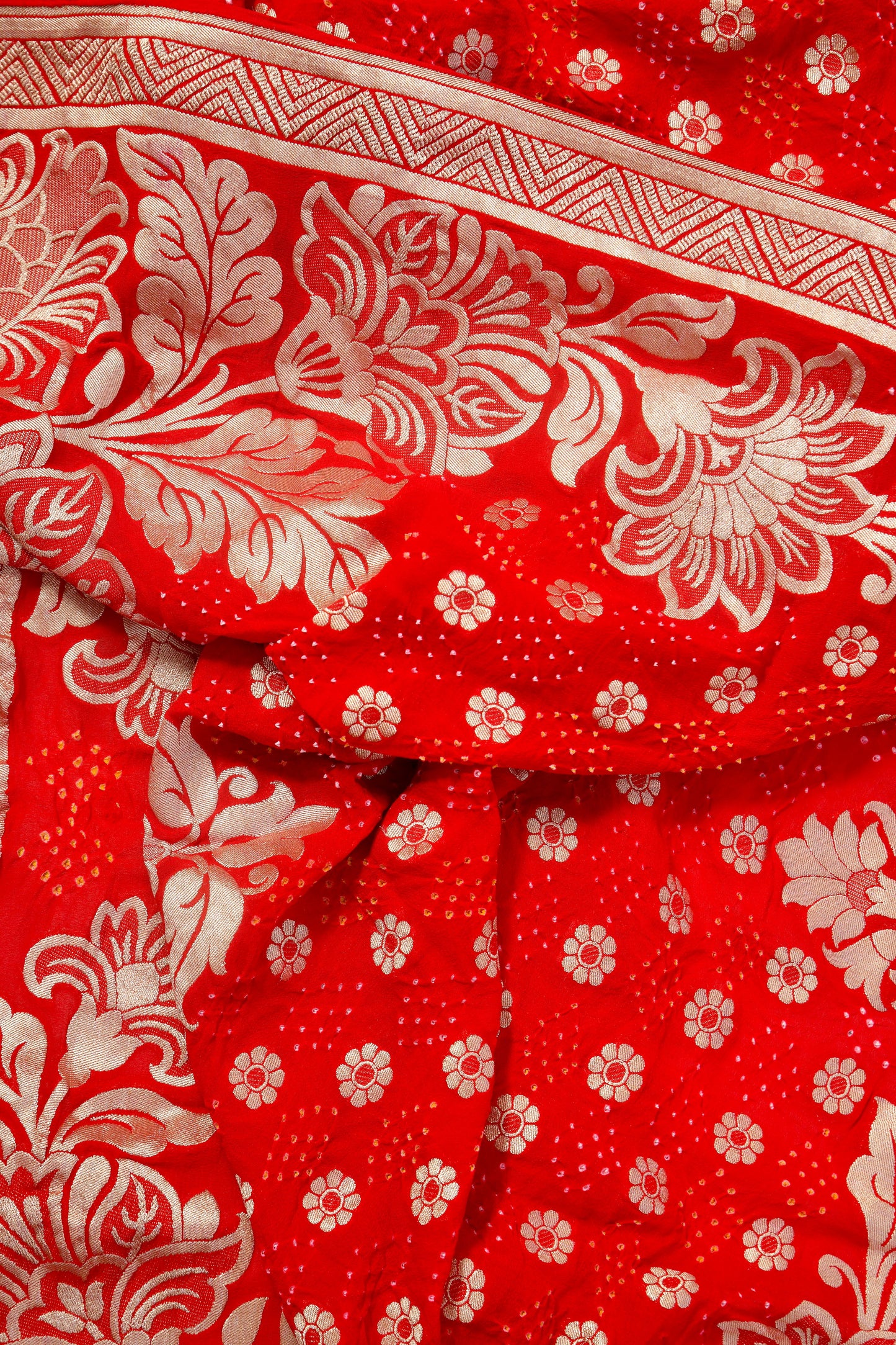 “Rakt – The Royal Red Khaddi Georgette Handloom Bandhani Dupatta”