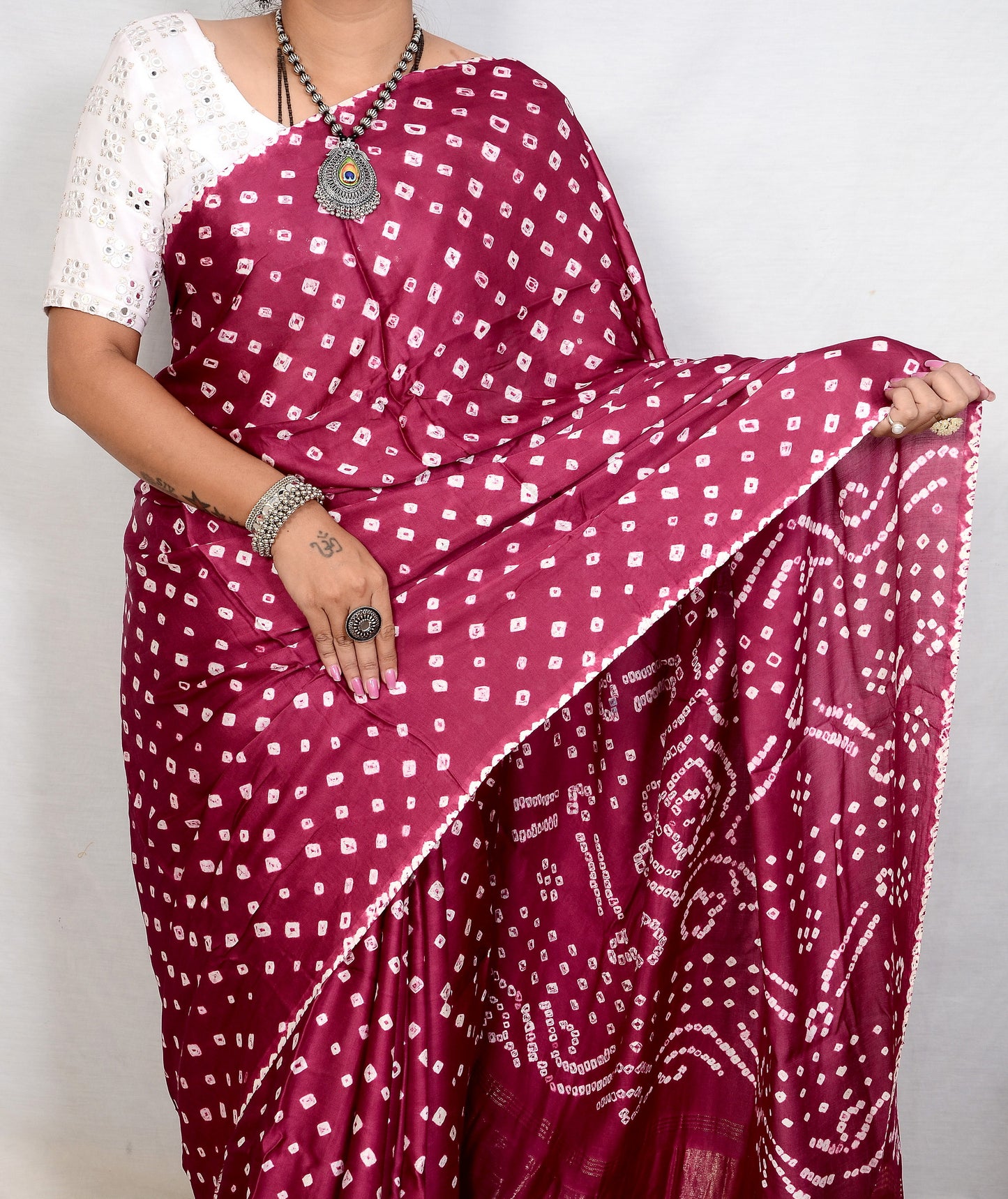 Magenta dani saree with edges