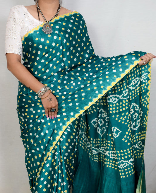 minimal majesty rama bandhani saree