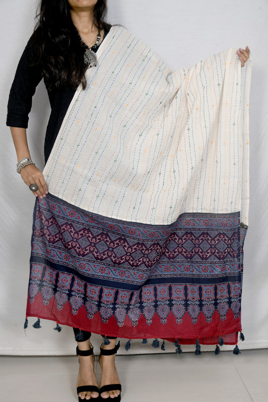 Elegant drift Ajarakh white and maroon cotton dupatta