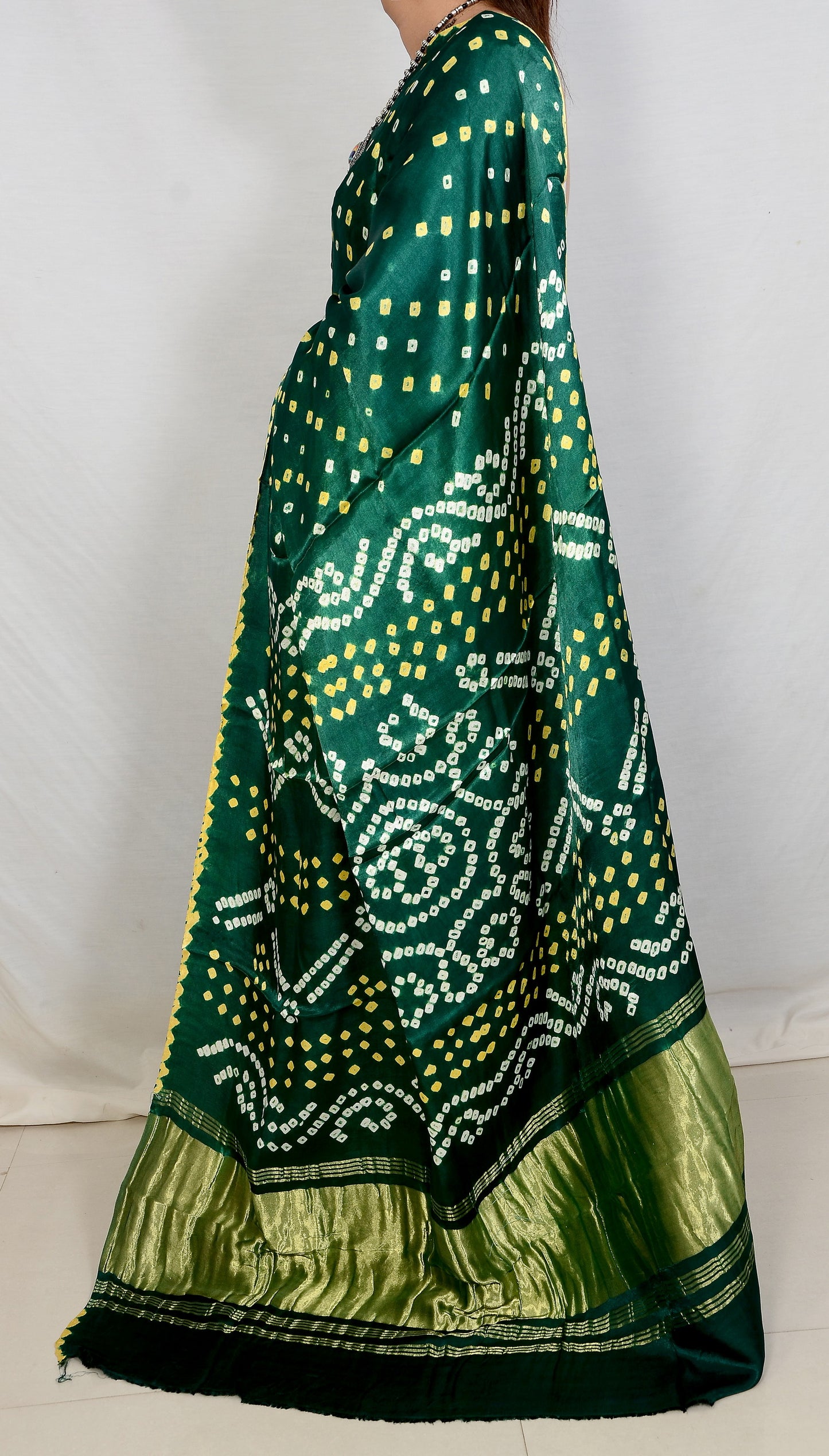 Rama green dani saree with edges